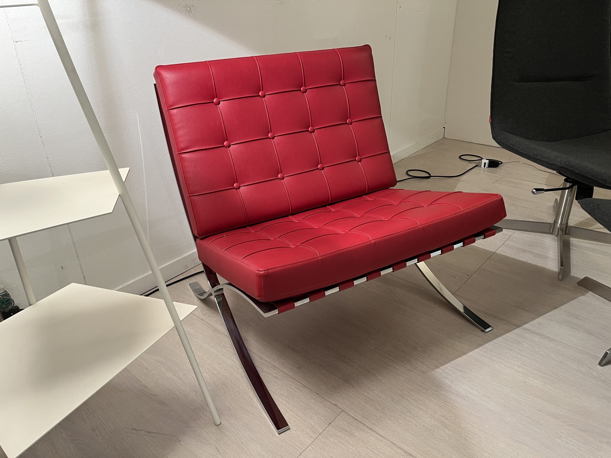 milano_como_cantù_poltrona_barcelona_armchair_design_1