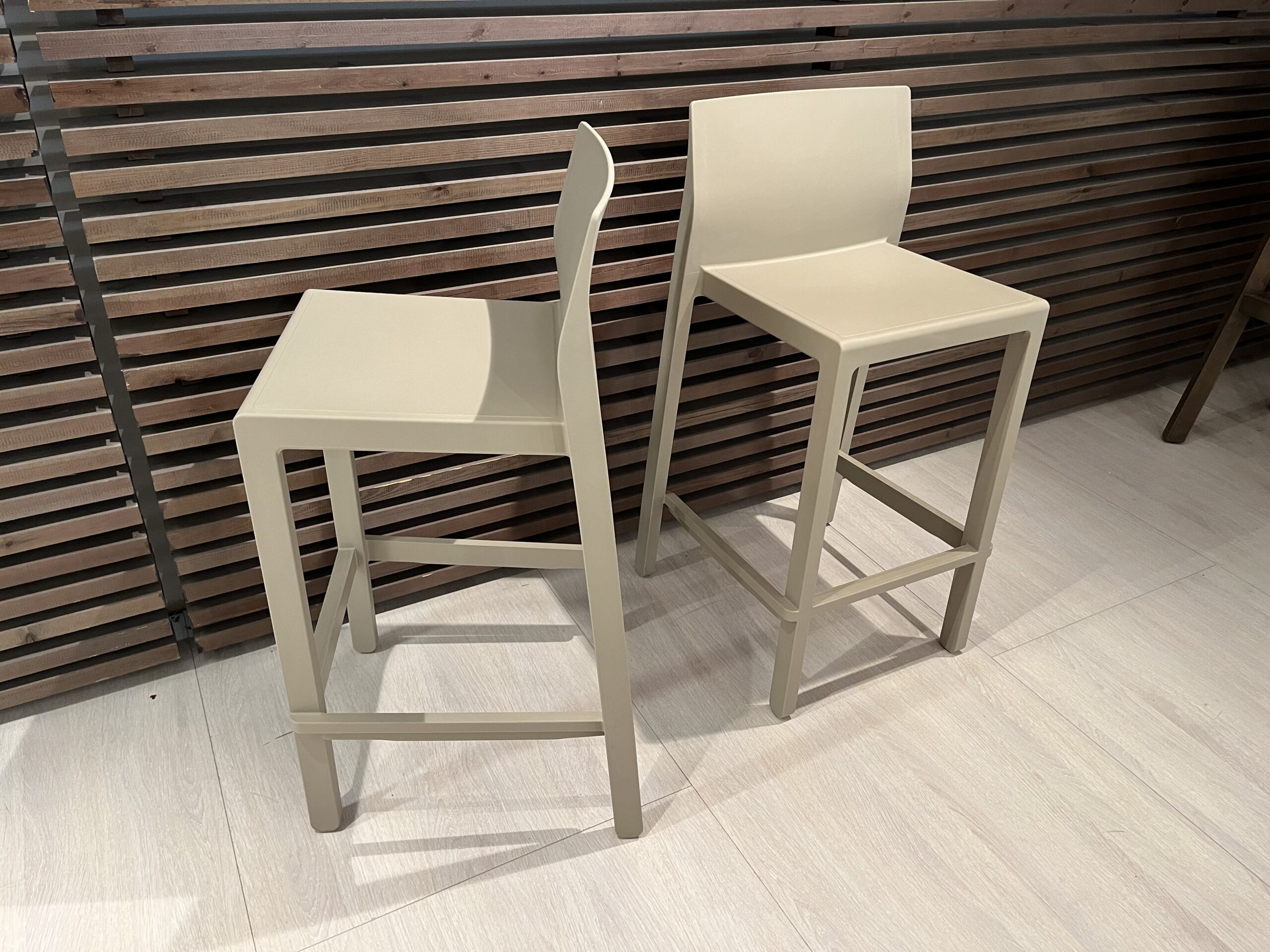 milano_como_cantù_sgabelli_stools_design_2