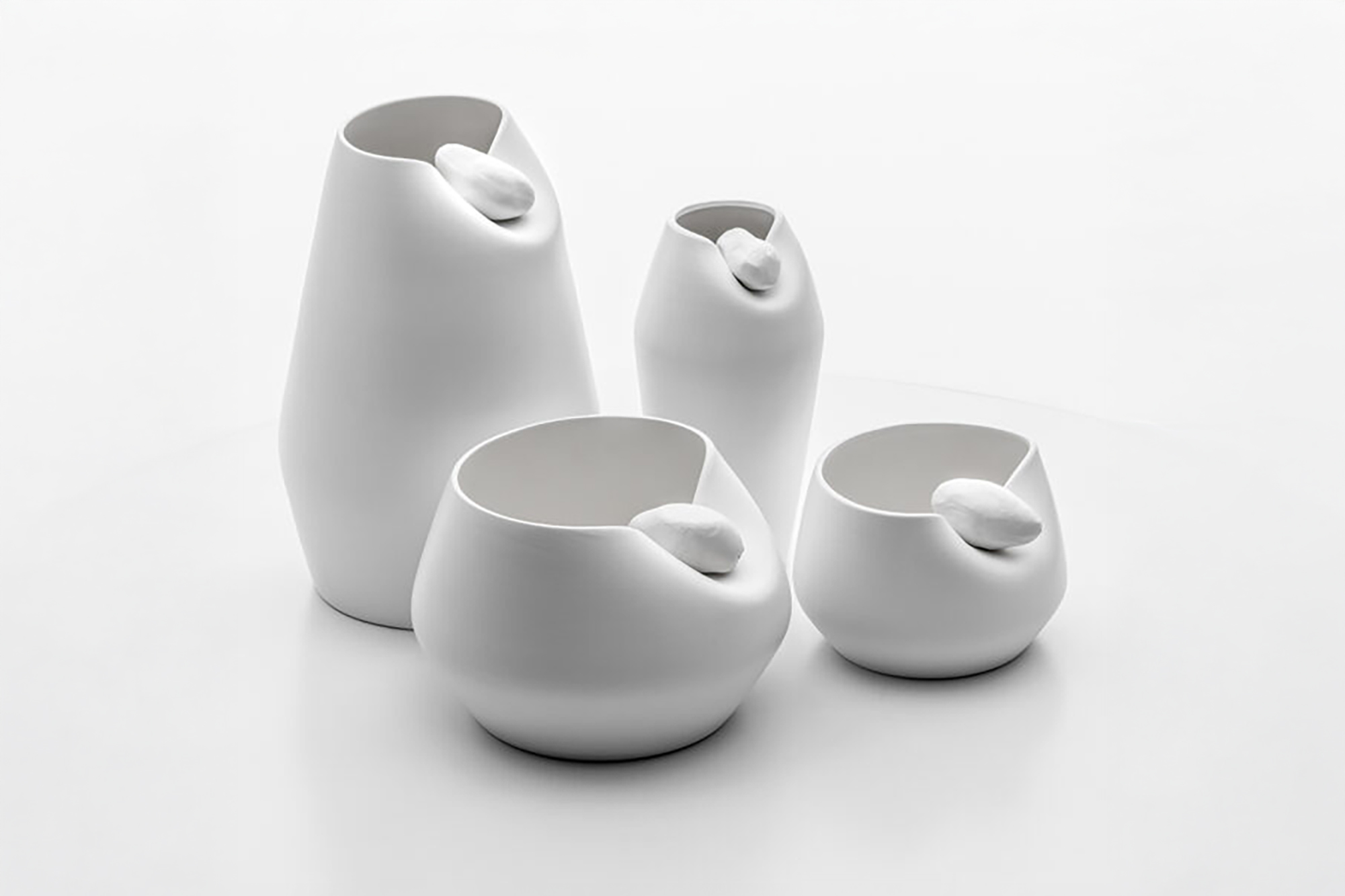 Serie di vasi in ceramica con sasso - La Casa Moderna